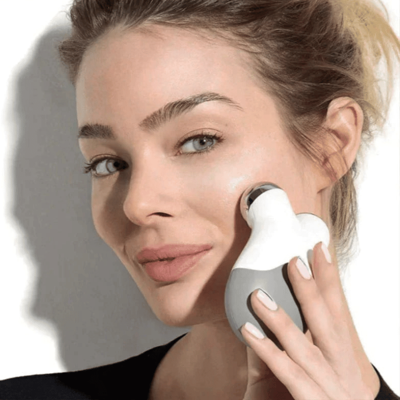 Non Surgical Face Sculpting Tool - MicroRoller