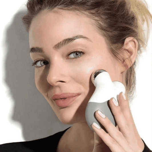 Non Surgical Face Sculpting Tool - MicroRoller