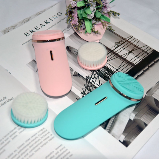 Facial Cleaning Brush with Ultrasonic Vibration